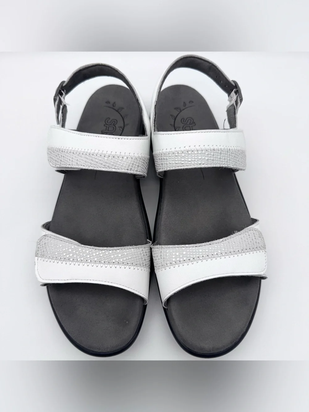 SAS Nudu White Silver Leather Slingback Sandals Women Size 9 N Comfort VGUC